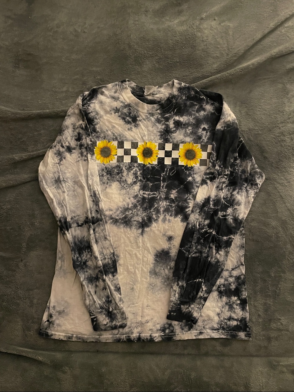 Gildan Black and White Tie-Dye Long Sleeve Shirt with Sunflower Accents